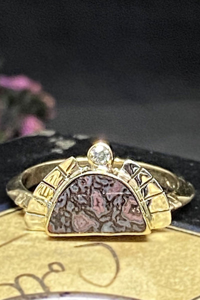 Young In The Mountains Dino Bone Rising Sol Ring